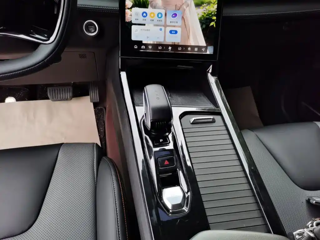 Geely Boyue — миниатюра 14