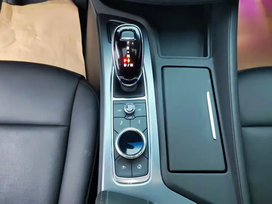 Cadillac CT5 28T Luxury Type （ Standard Edition ）, фото 16