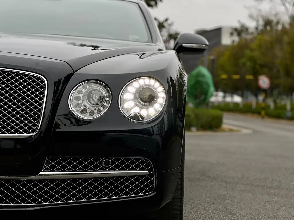 Bentley Flying Spur — фотографии объявления, Фото 11