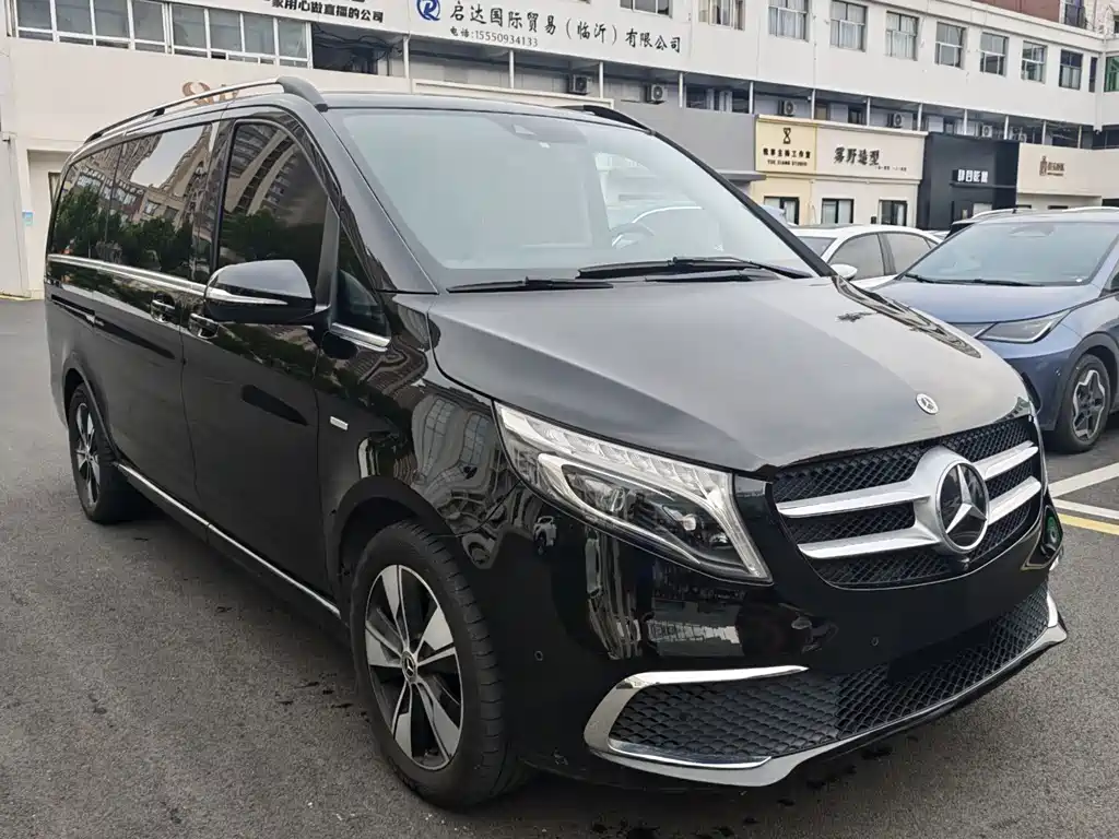 Mercedes-Benz V-Class — миниатюра 6