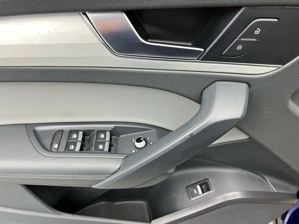 Audi Q5L 2018 40 TFSI Fashion V