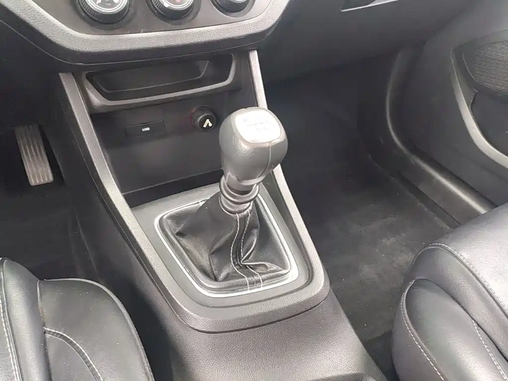 Baojun 360 — миниатюра 10