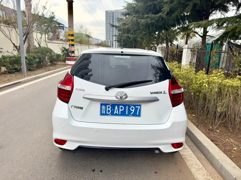 TOYOTA YARIS L ZHIXUAN