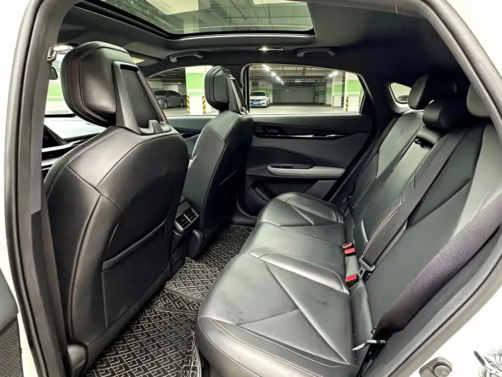 Changan UNI-V 2022 1.5T Luxury