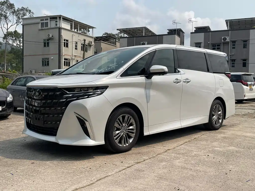 Toyota Alphard 2025