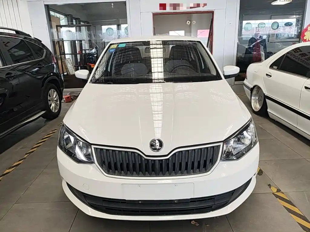 Skoda Fabia — миниатюра 3
