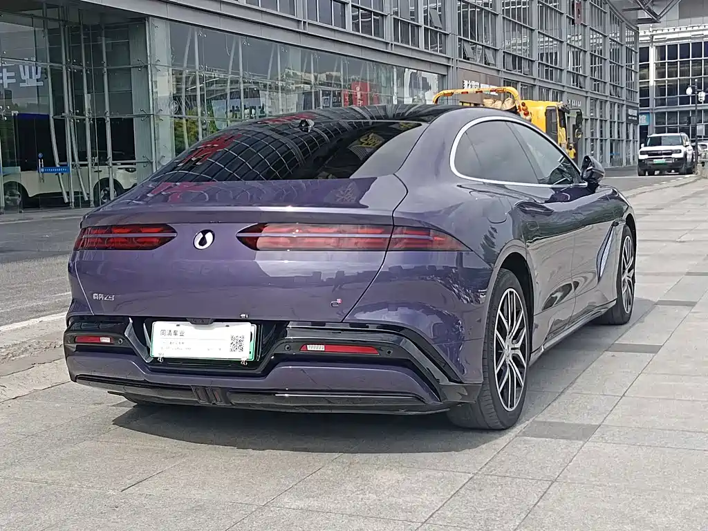 Denza Denza Z9 — миниатюра 8