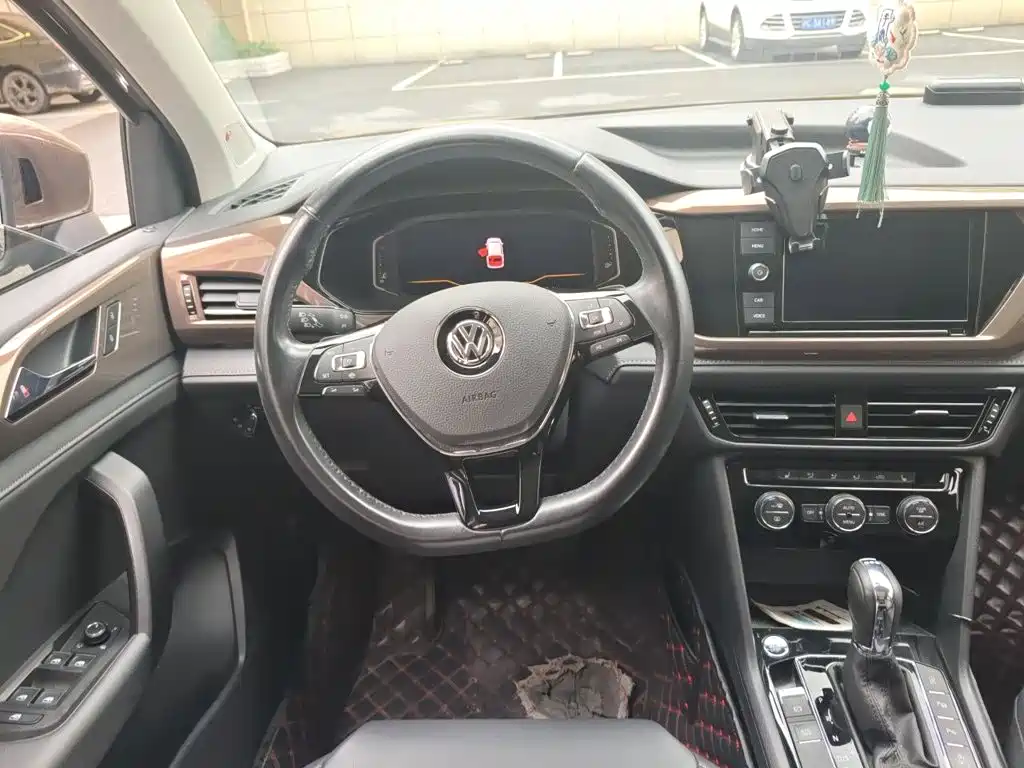 Volkswagen Tharu — миниатюра 11