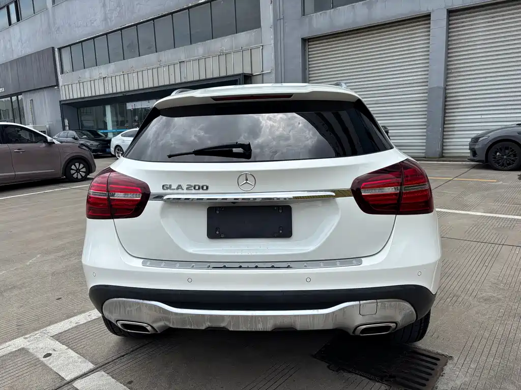 Mercedes-Benz GLA — миниатюра 11