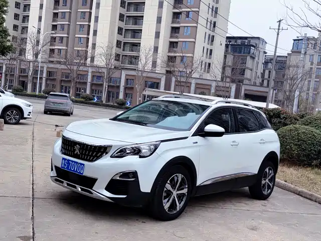PEUGEOT 4008