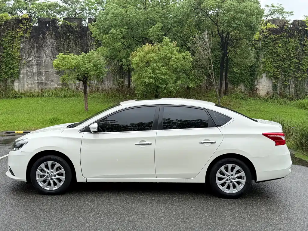 Nissan Sylphy 2016 1.6XL CVT Luxury