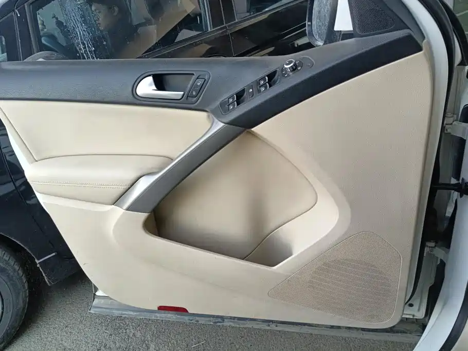 Volkswagen Tiguan — миниатюра 7