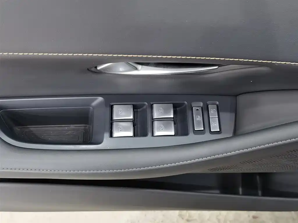 Changan Deepal DARK BLUE SL03