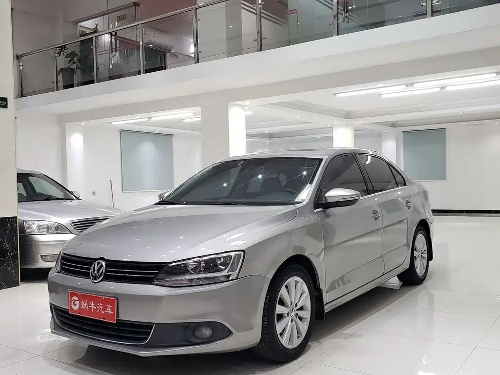 Купить Volkswagen Sagitar