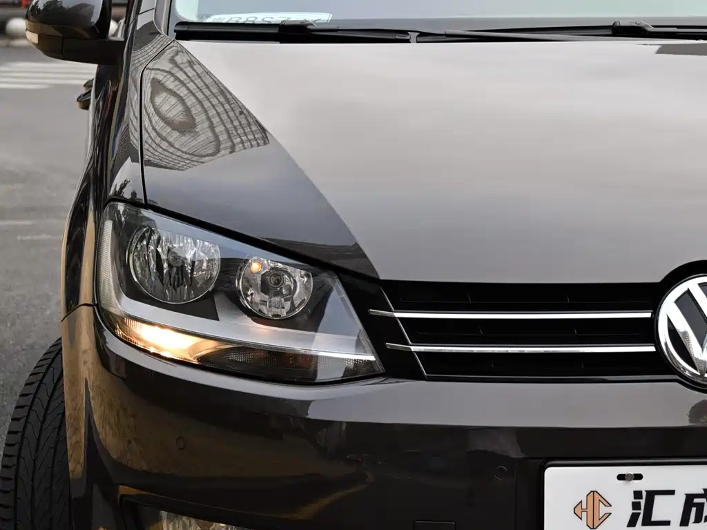 Volkswagen Xia 2018 380TSI 7 мест