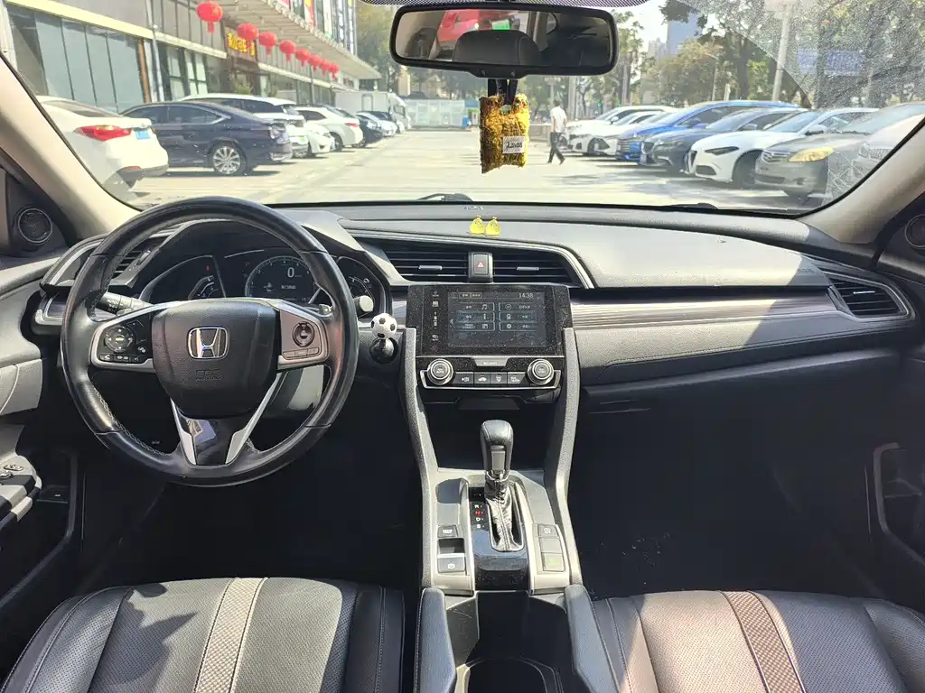 Honda Civic 2019 220TURBO CVT V