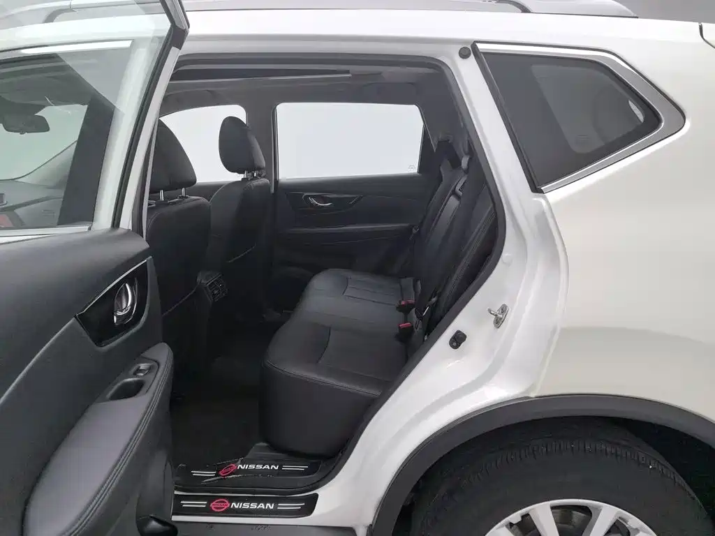 Nissan X-Trail — миниатюра 15