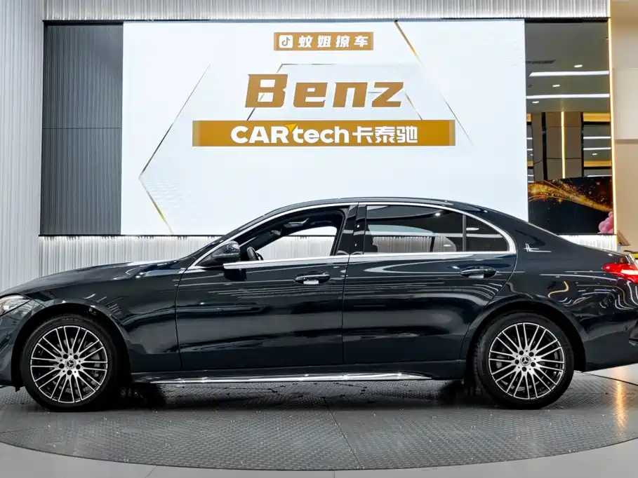 Mercedes-Benz C-Class — миниатюра 3