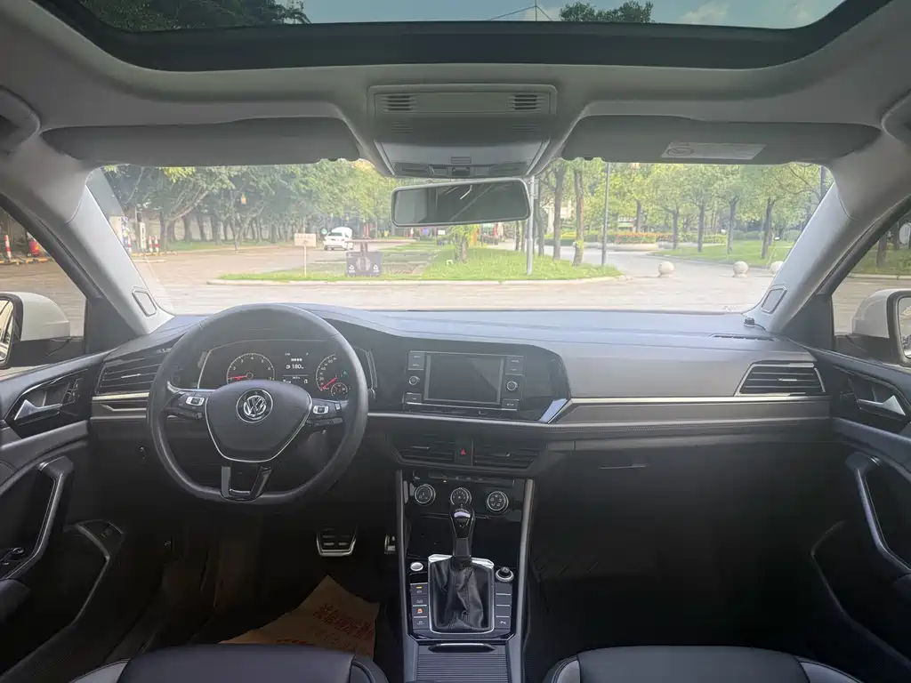 Volkswagen Sagitar — миниатюра 13
