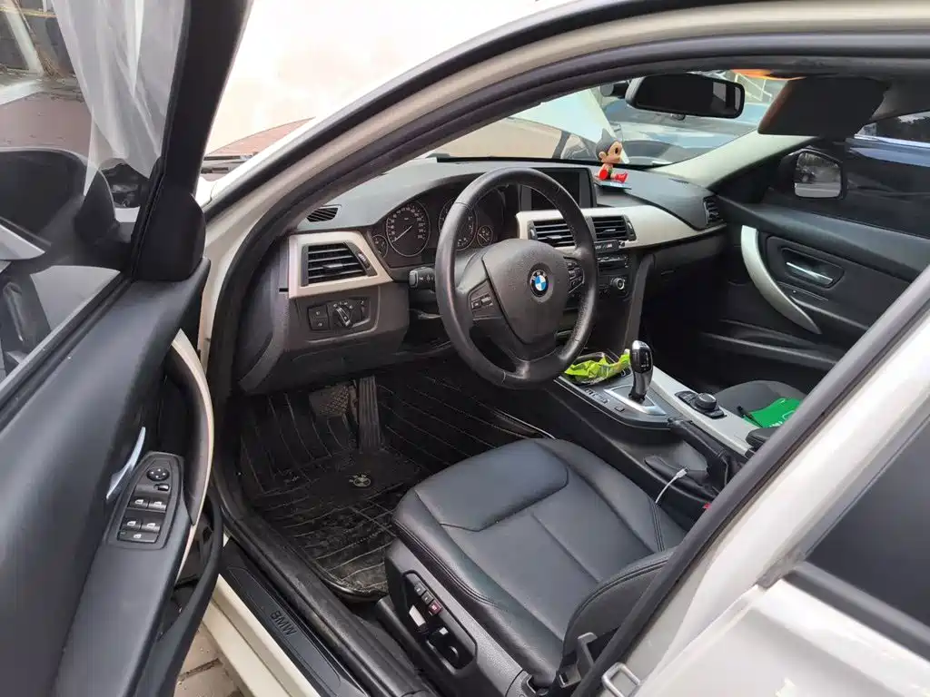 BMW 3 Series — миниатюра 17