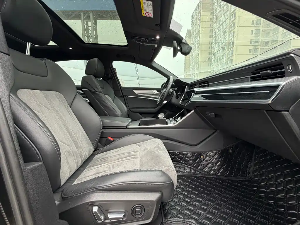 Audi A6L New Energy — миниатюра 17