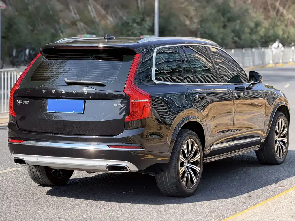 Volvo XC90 — миниатюра 18