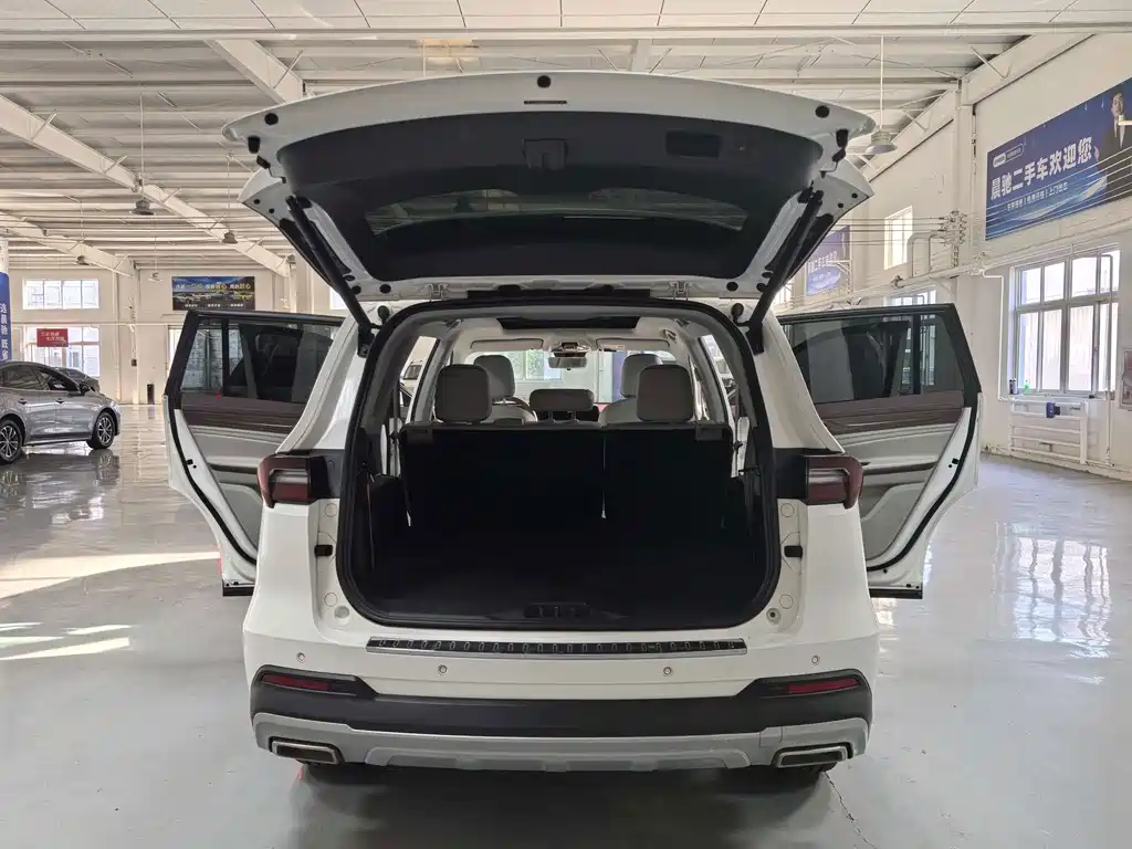 Ford Equator — миниатюра 16