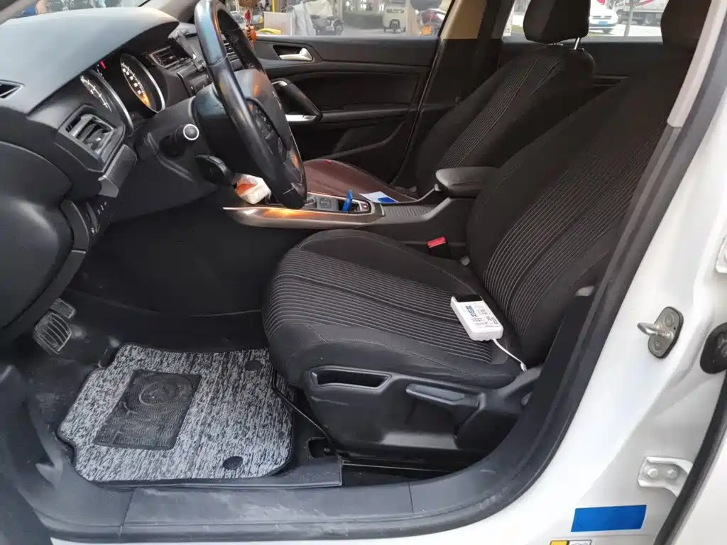 Peugeot 408 — миниатюра 16