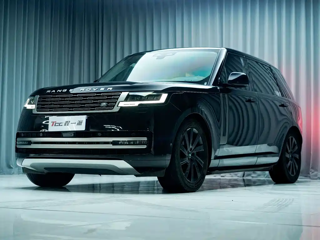 Land Rover Range Rover 2024 3.0 L6 400PS Long Wheelbase мест