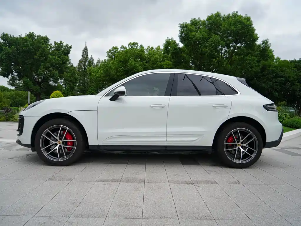Porsche Macan — миниатюра 3
