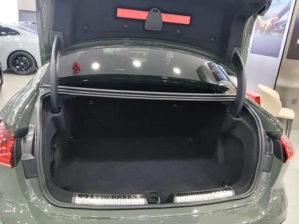 Audi Audi A5L — миниатюра 19