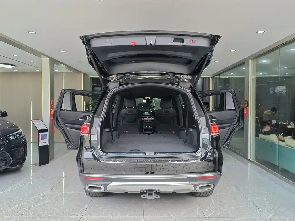 Mercedes-Benz GLS — миниатюра 23