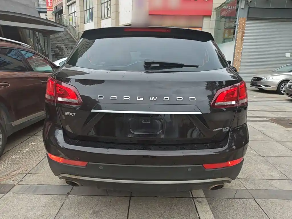 Borgward BX7 — миниатюра 6