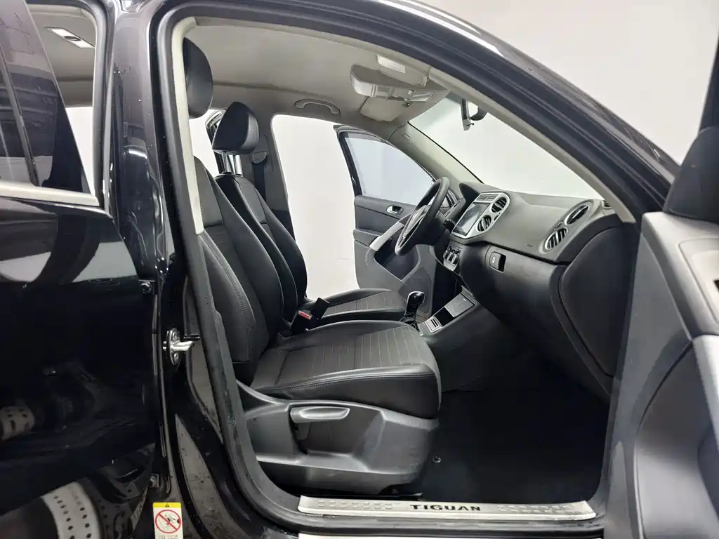 Volkswagen Tiguan — миниатюра 13