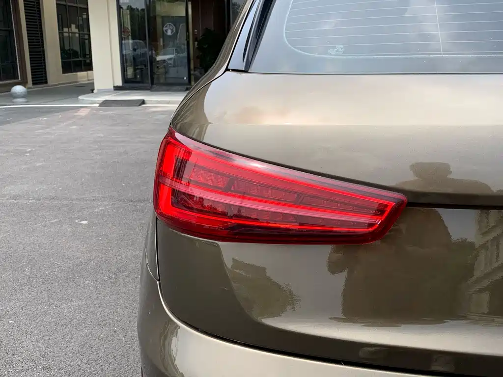 Audi Q3 — миниатюра 12