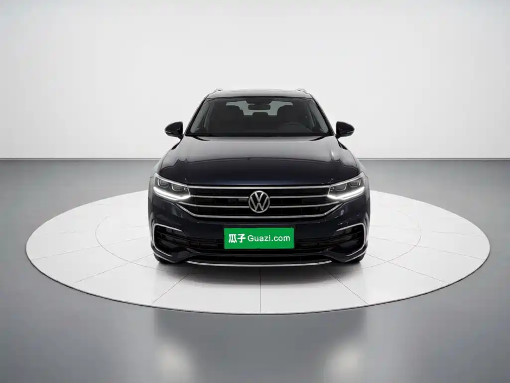 Volkswagen Tiguan L — миниатюра 23