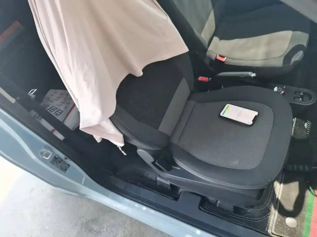 Wuling MINIEV — миниатюра 25