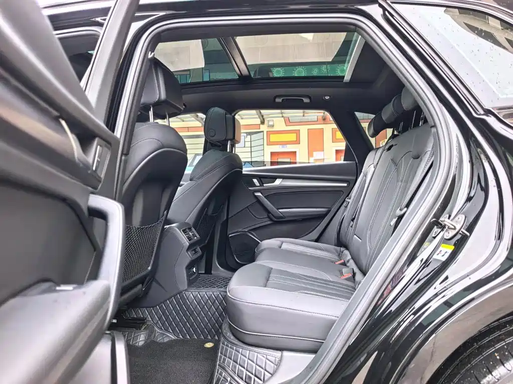Audi Q5L — миниатюра 6