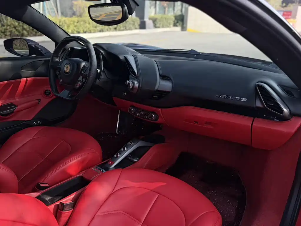 Ferrari 488 — миниатюра 3