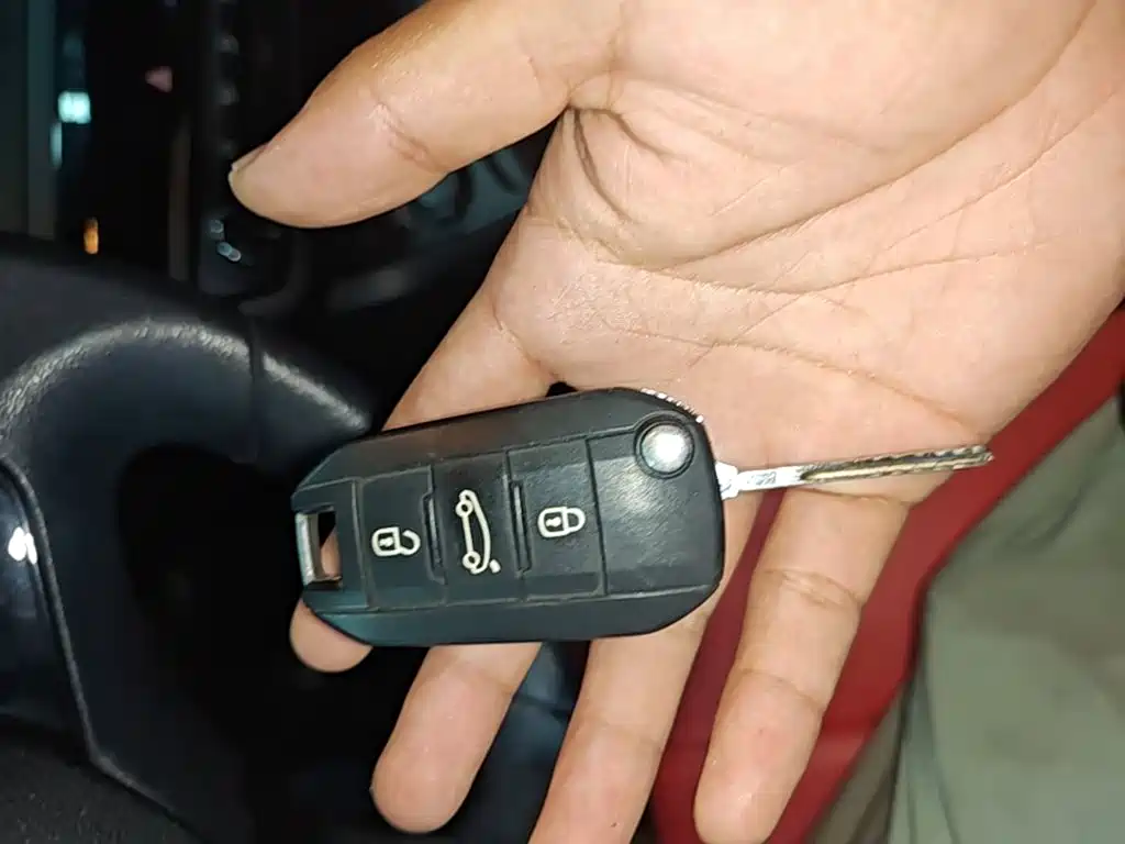 Peugeot 308 — миниатюра 9