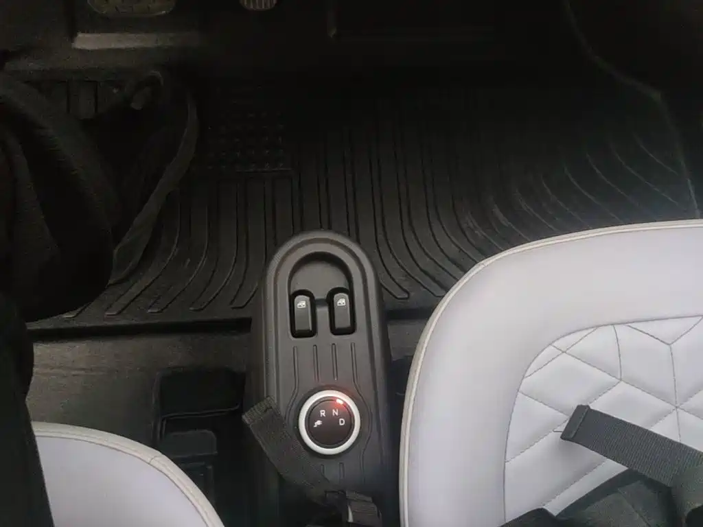 Wuling MINIEV — миниатюра 14