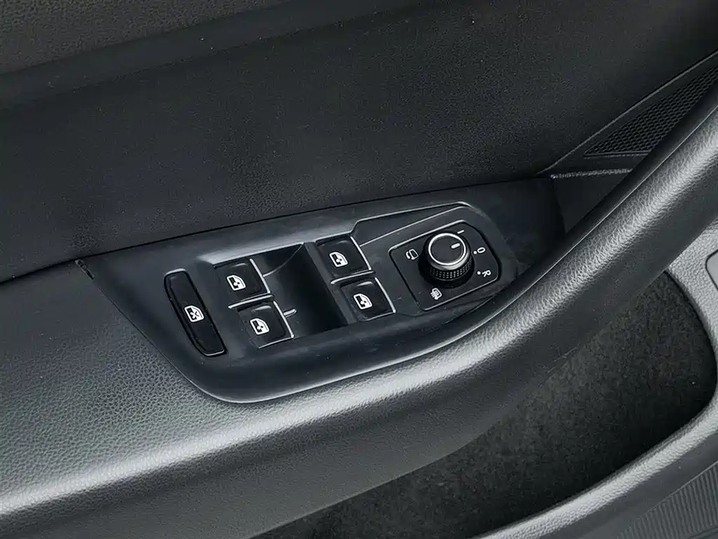 Volkswagen Magotan 2018 330TSI DSG Luxury