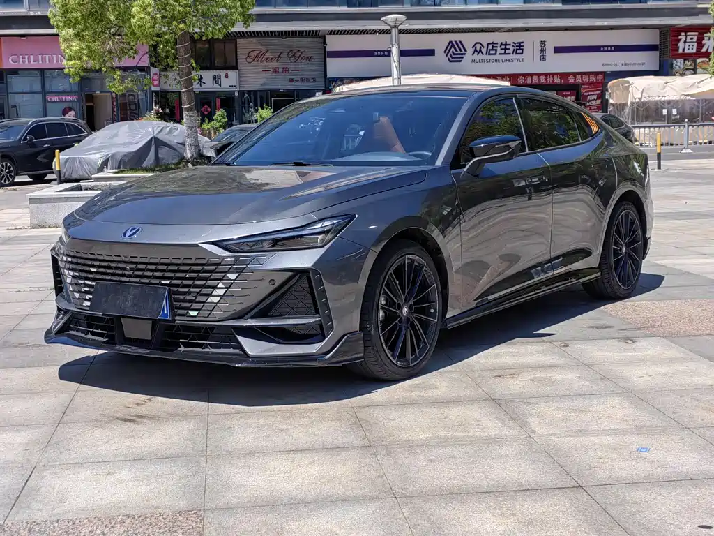 Changan UNI-V 2024