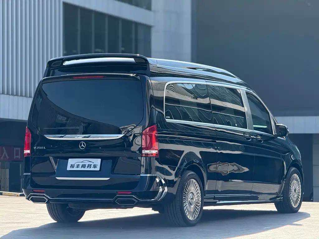 MERCEDES-BENZ V CLASS