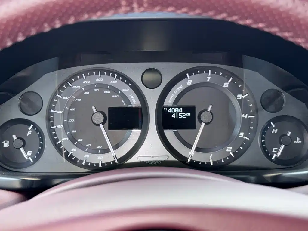 Aston Martin Vanquish 2013 6.0L