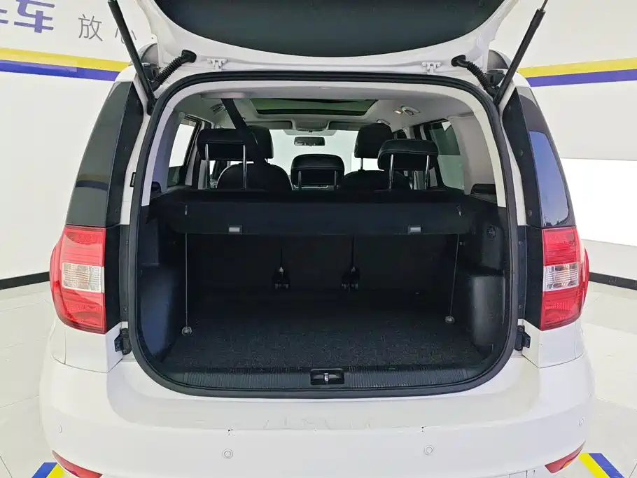 Skoda Yeti — миниатюра 4