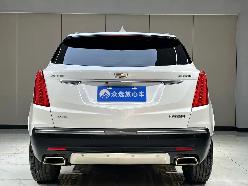 CADILLAC XT5