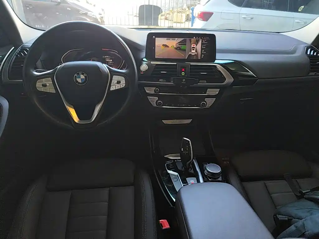 BMW X3 — миниатюра 10