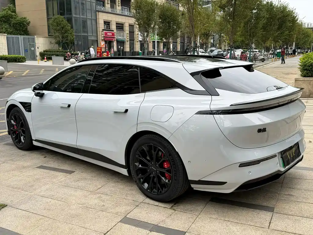 Zeekr 007GT — миниатюра 9
