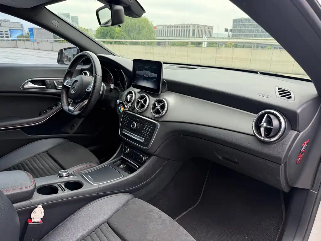 Mercedes-Benz CLA (Import) — миниатюра 8